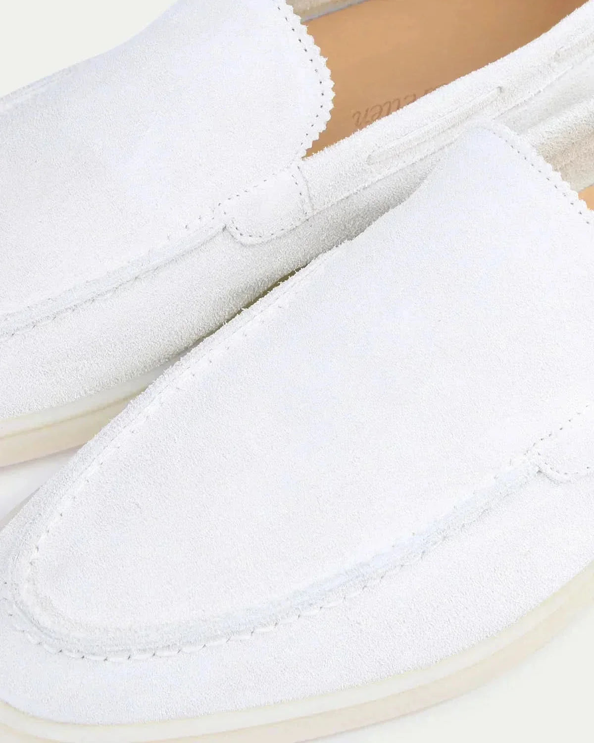 Classic Suède Loafer Pearl White
