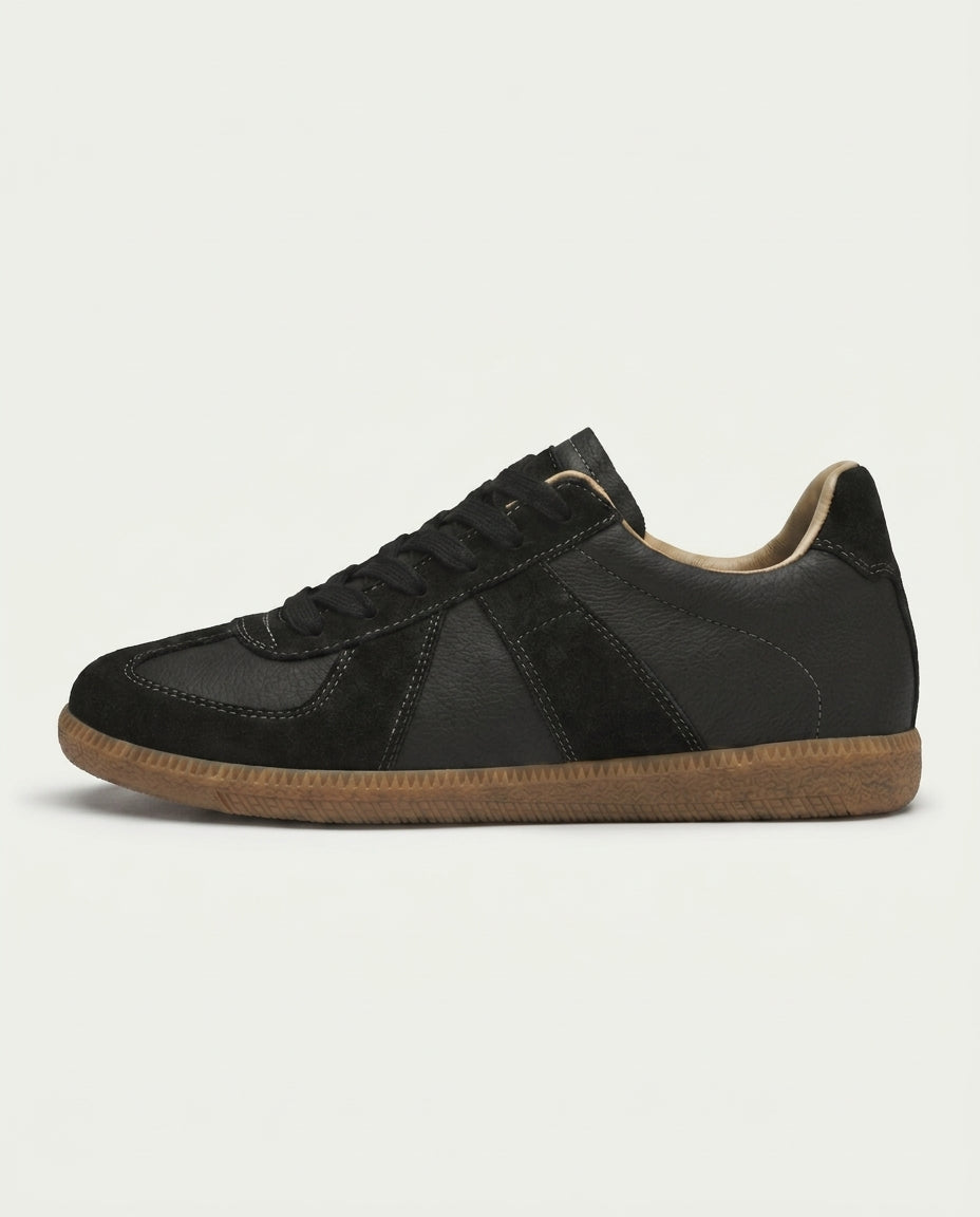 Como Lake Sneaker - Black